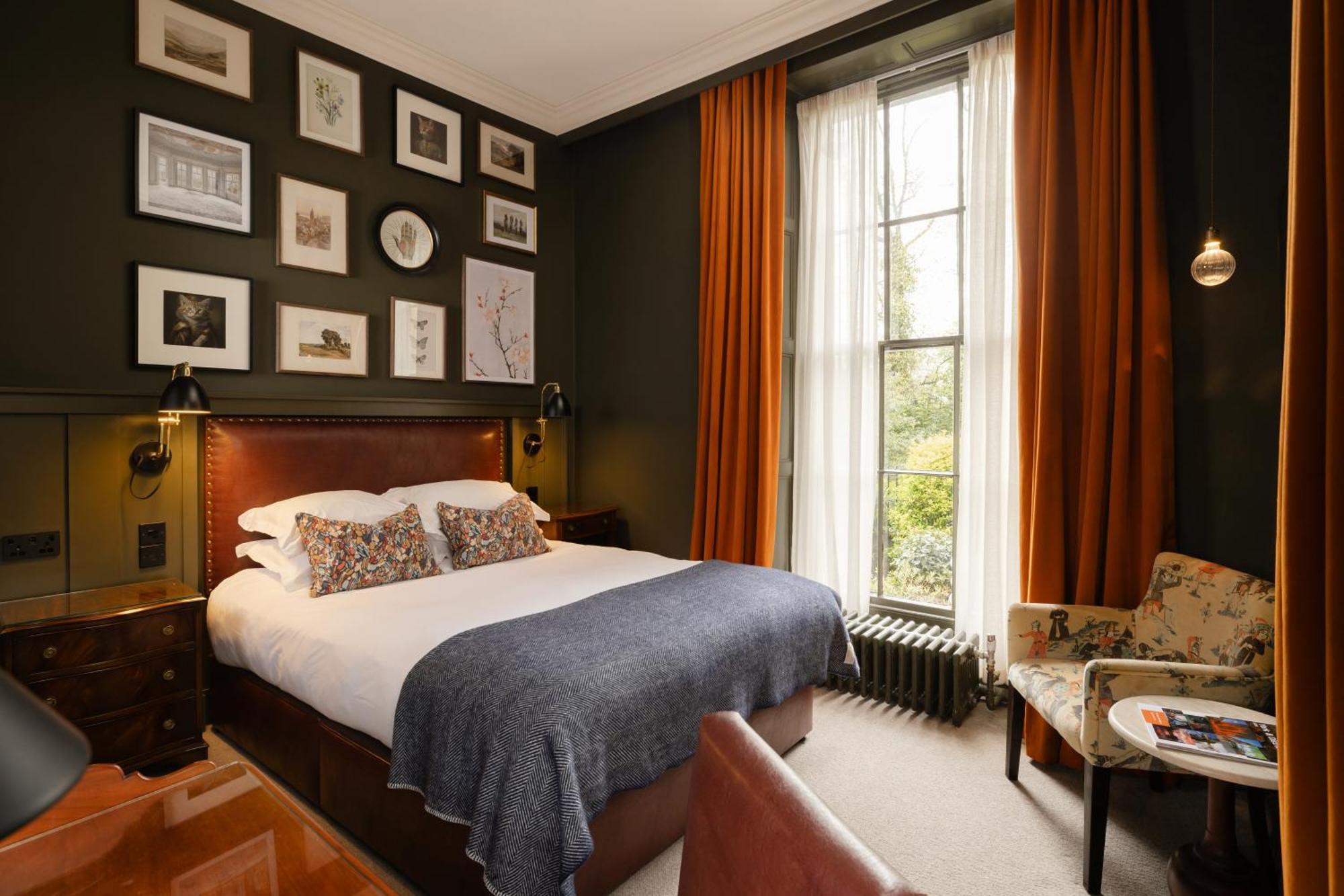 The Churchill Hotel — Photos 2